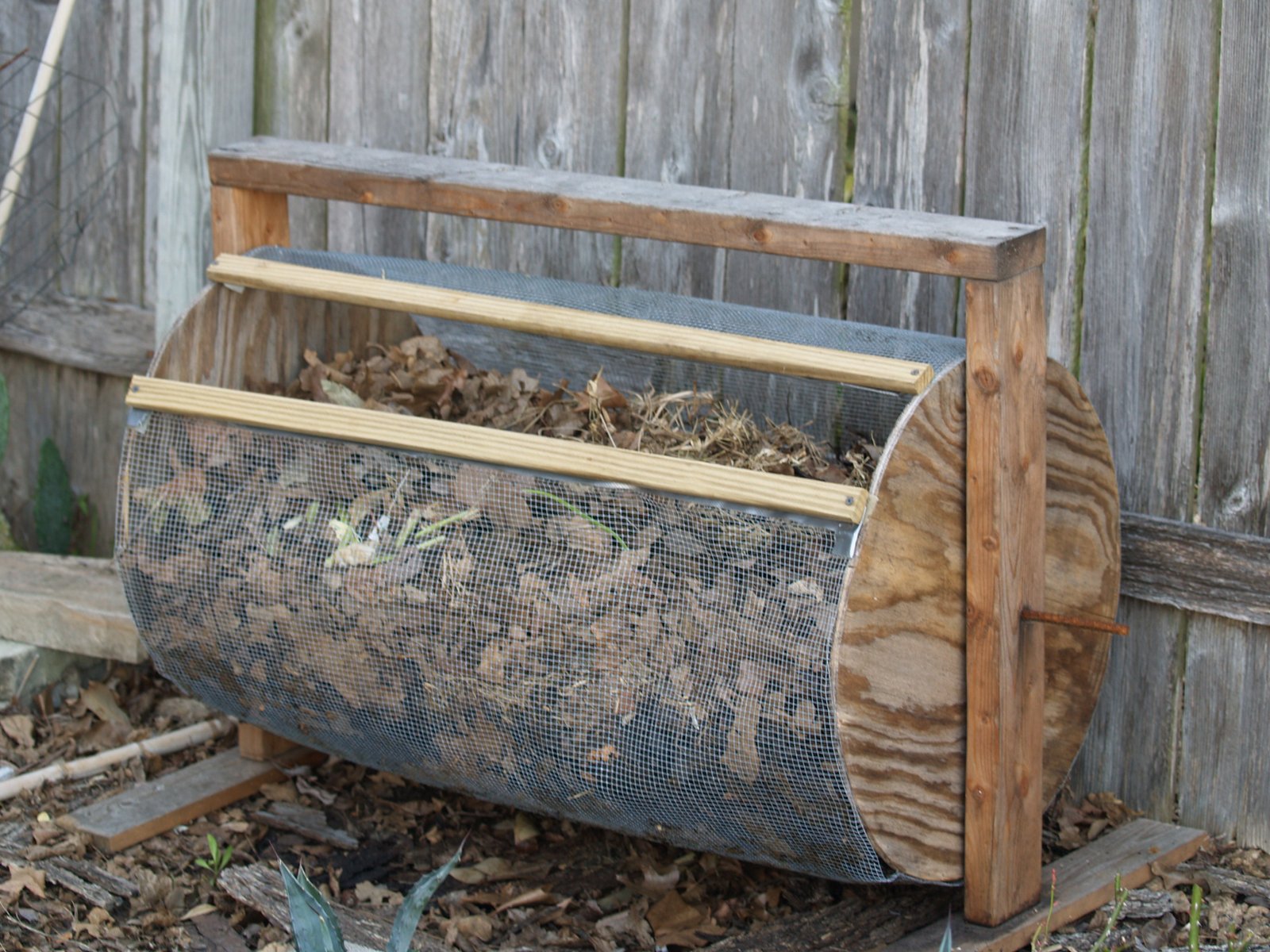 DIY Compost Bin - Instructables
